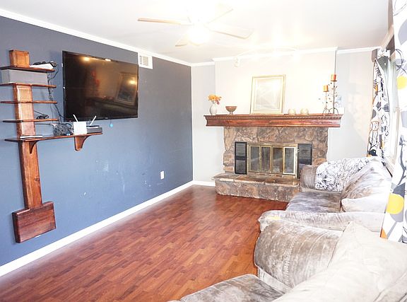 3rd image of 26W362 Peterson Ave