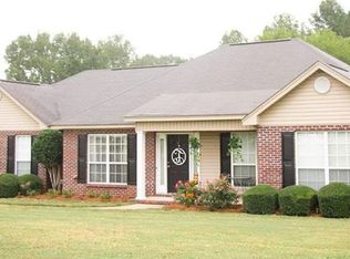 27 Sunset Cir, Tallassee, AL 36078
