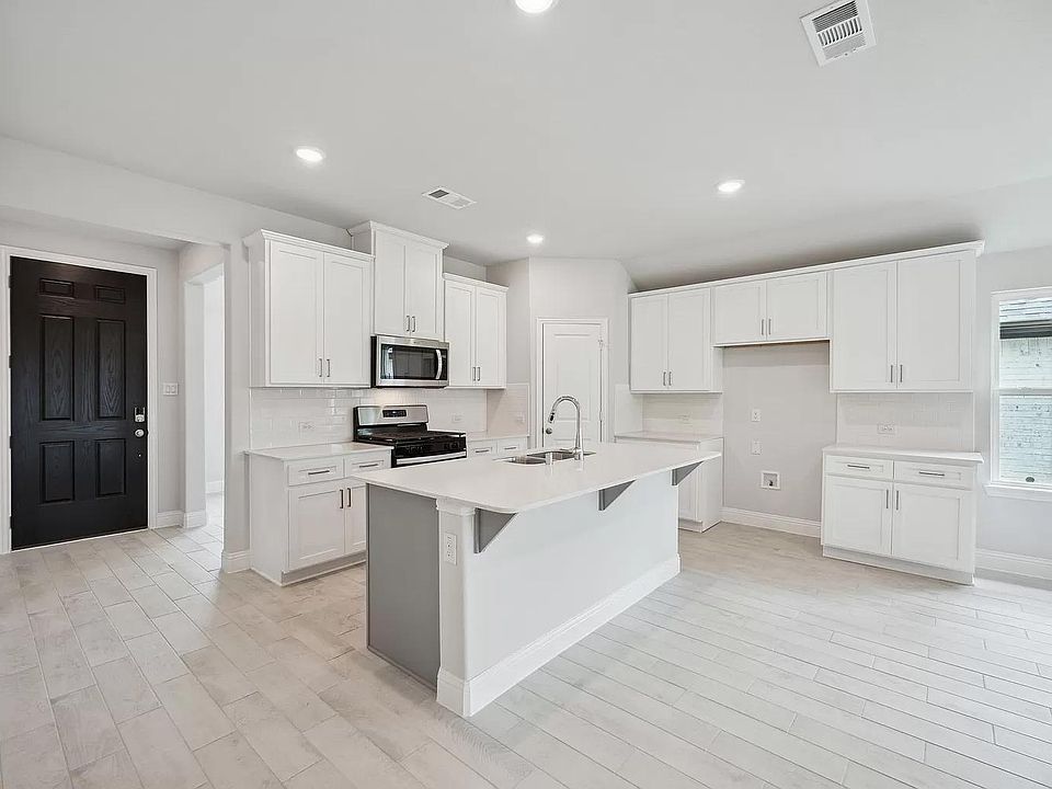 1st image of 705 Tartane Dr
