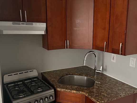 4th image of 365 Park Ave APT 527