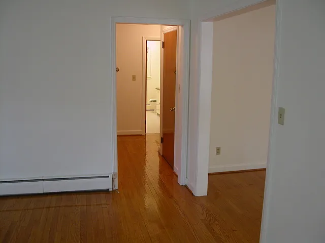 609 S Main St #1 — Photo 2