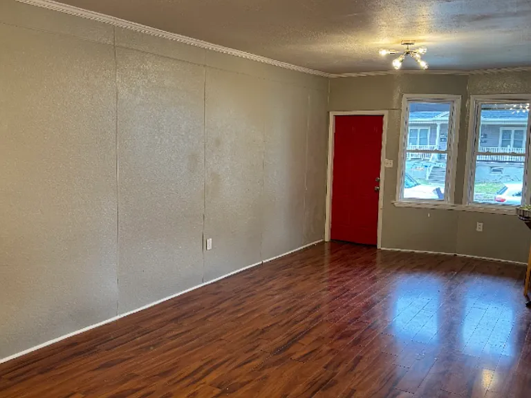90 Carlisle St #90 — Photo 8
