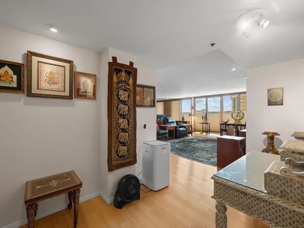 40 N Interstate Highway 35 APT 7D4, Austin, TX 78701