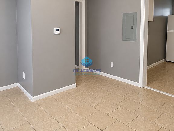3rd image of 574 N 4th St APT 2