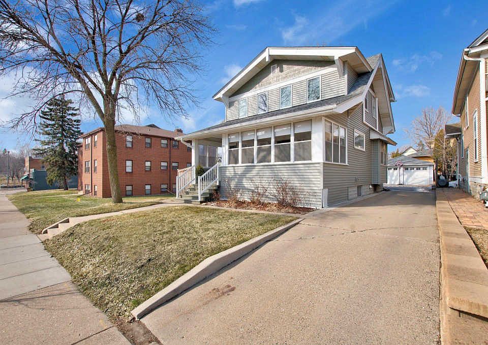 1st image of 895 Saint Clair Ave