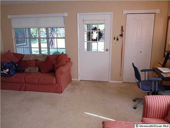 4th image of 1151 Argyll Circle #A