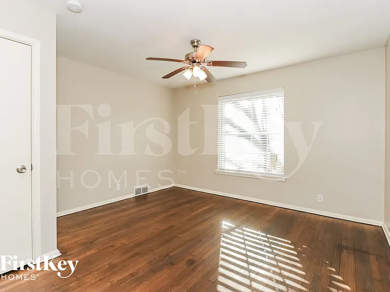 3500 Creston Ave — Photo 12