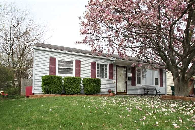 1st image of 1517 Flesher Ave