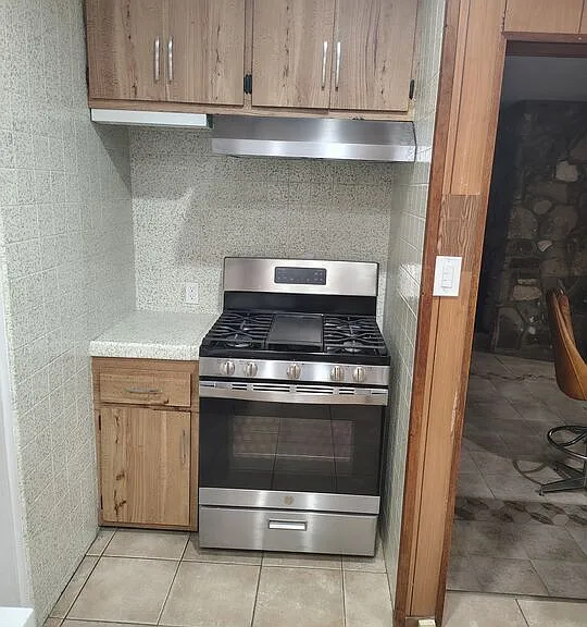 5446 Angeles Vista Blvd — Photo 10