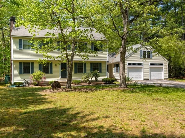 105 Warren Rd, Townsend, MA 01469