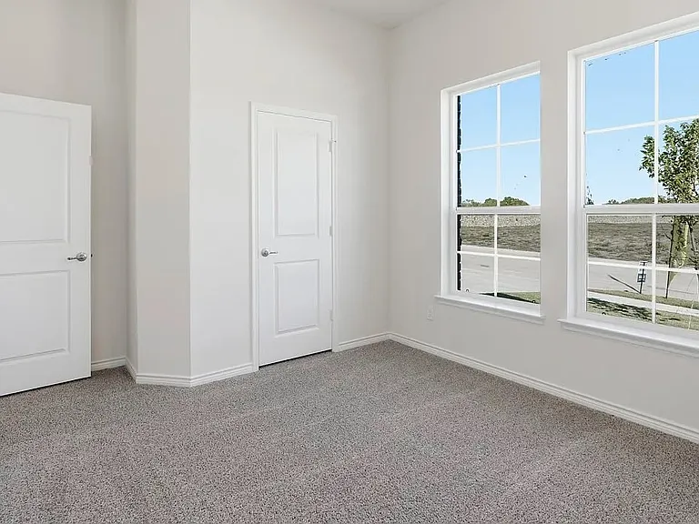 8428 Radiant St — Photo 13