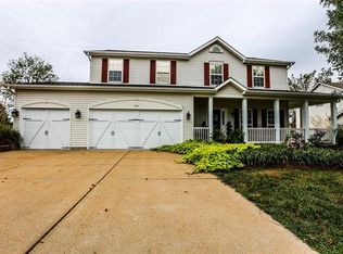 905 Sierra Ridge Ave, Pacific, MO 63069