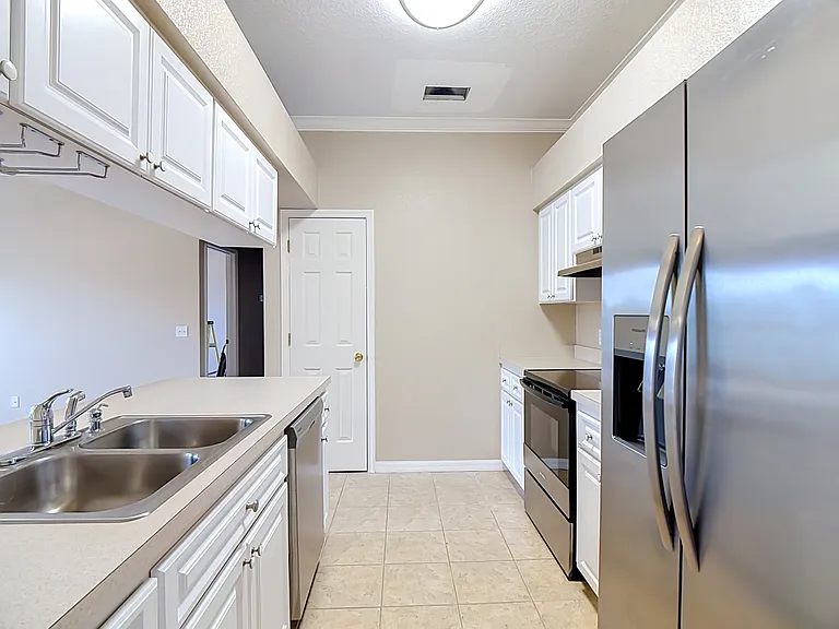1105 Eagle Pond Dr — Photo 8