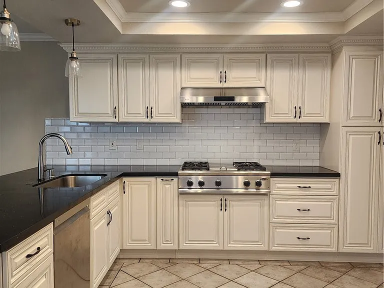 607 Murfield Ct — Photo 3