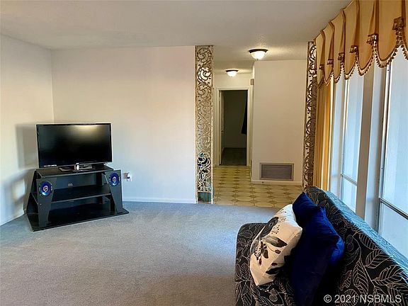 5th image of 3600 Barna Ave