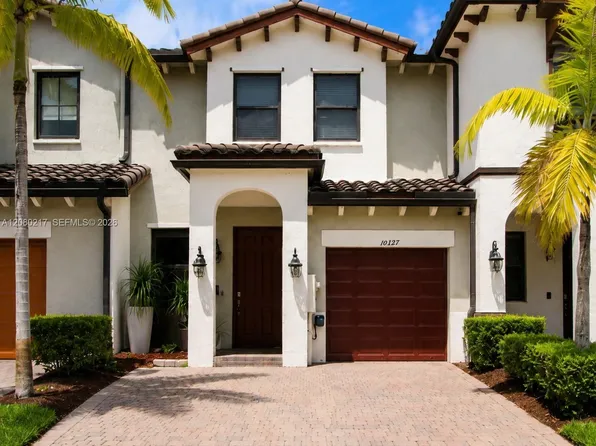 10327 NW 89th Ter, Doral, FL 33178