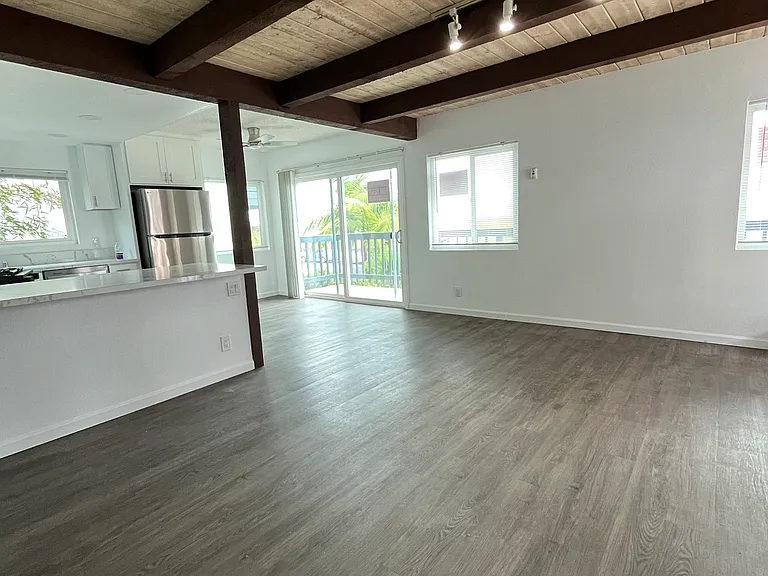 146 Imperial Beach Blvd — Photo 16