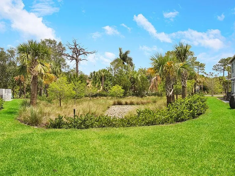 1875 SE Ocean Cove Way — Photo 18