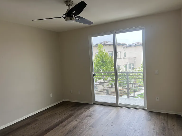 5200 Beachside Ln #113 — Photo 5