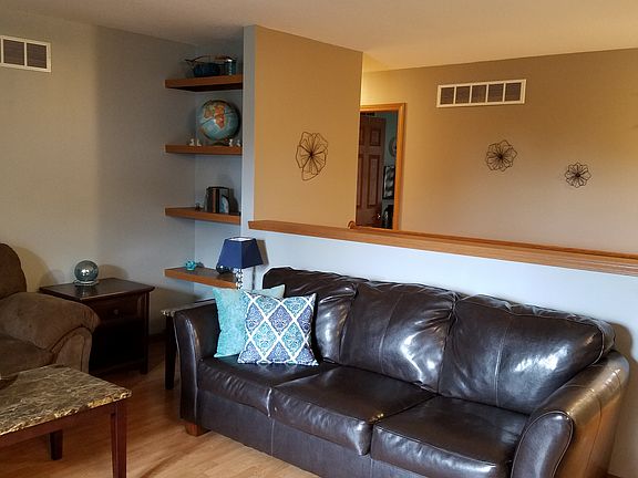 5th image of 2701 Essex Ave