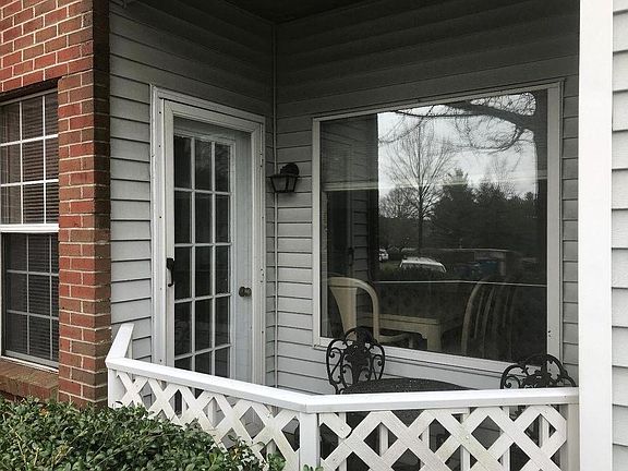 4th image of 205 Diamond Dr