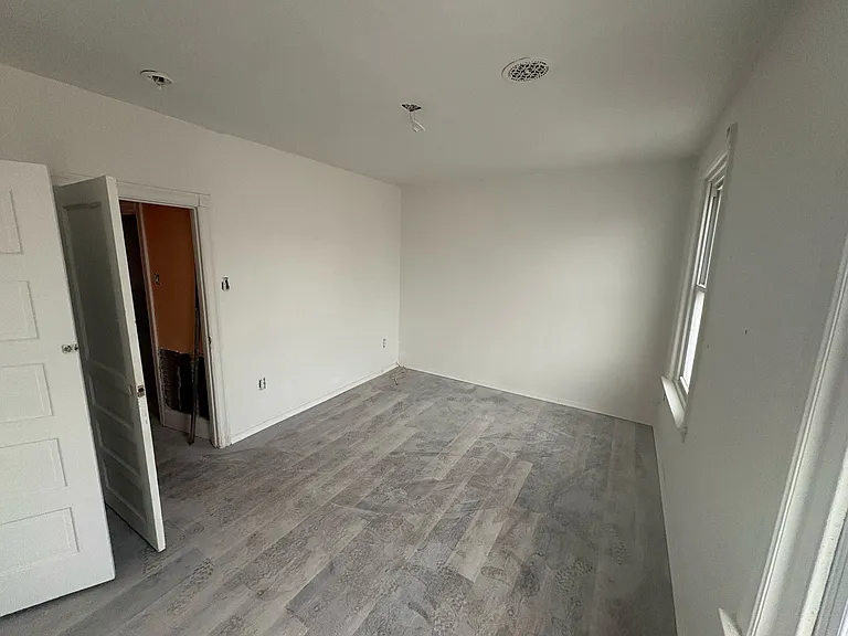 5934 Spring St — Photo 9