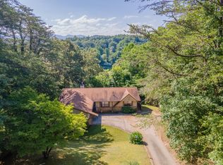 149 Cszonka Rd, Franklin, NC 28734