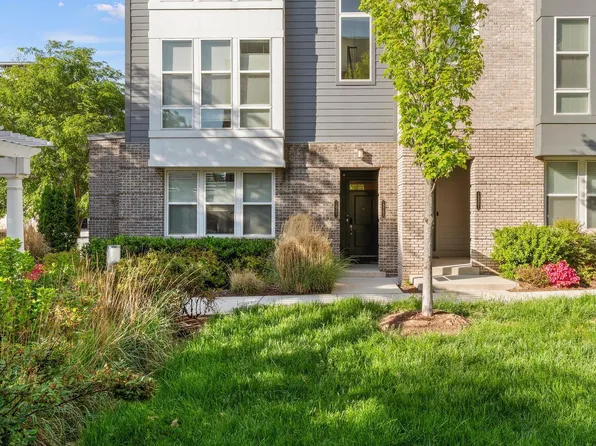 13385 Launders St Unit 75, Herndon, VA 20171