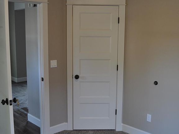 front bedroom closet (walk-in)