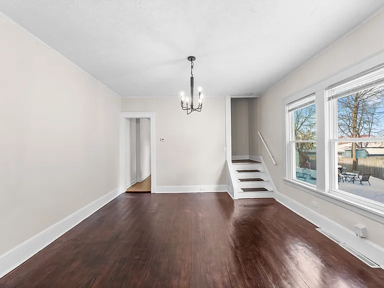 1448 Newman Ave — Photo 4