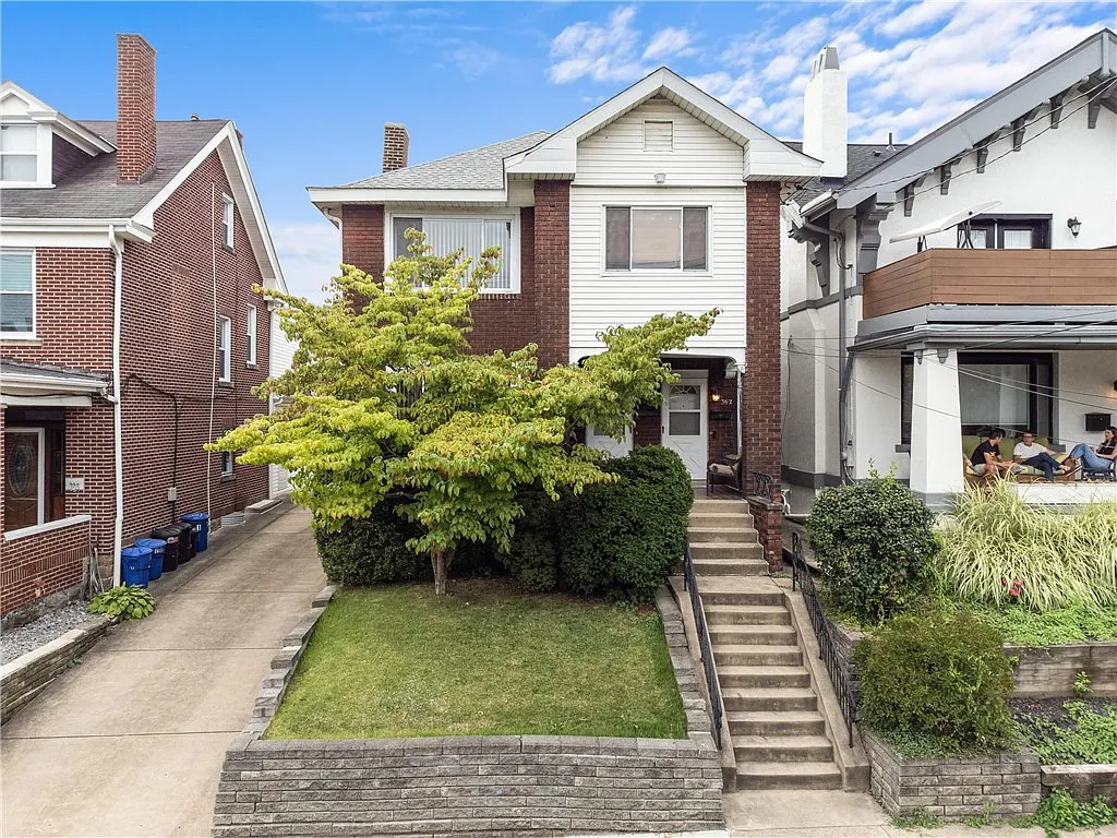 362-364 S Evaline St photo 1