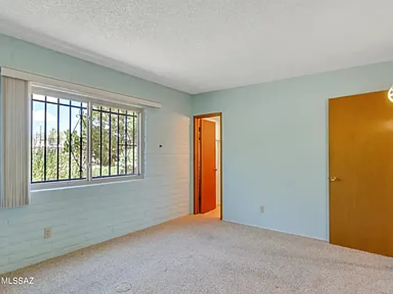 9060 E Bluefield St — Photo 15