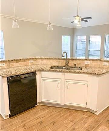 4th image of 2237 Molly Ln