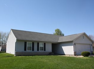 612 Woodfield Cir, Avon, IN 46123