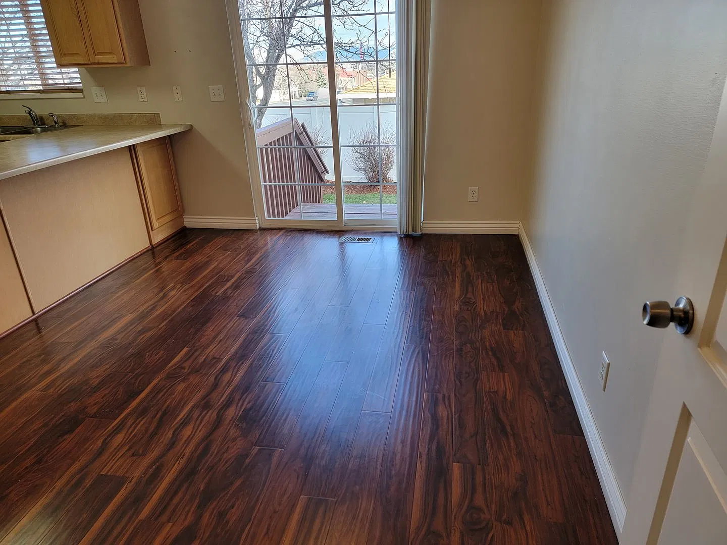 Huge Townhome in coveted East Cottonwood Heights! — Photo 4