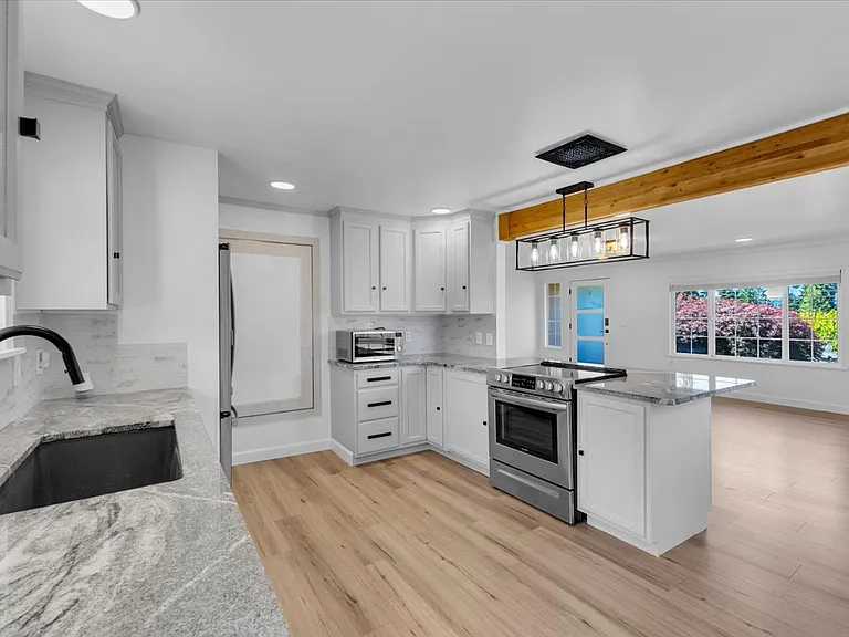 6211 W Magnolia Ave — Photo 10