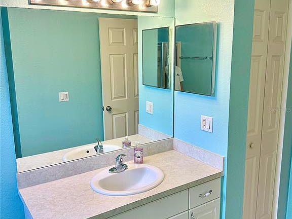 5th image of 4488 Rifkin Ave