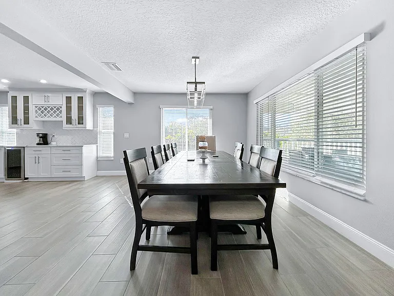 3033 Pineview Dr — Photo 13