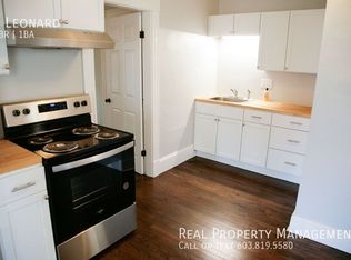 3 Leonard St, Rochester, NH 03867