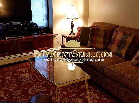5th image of 2832 27th Ave S #1