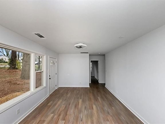 4th image of 3601 Orchard Cir