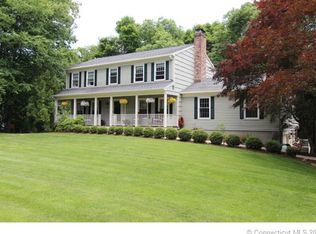 28 Rock Ridge Rd, Shelton, CT 06484