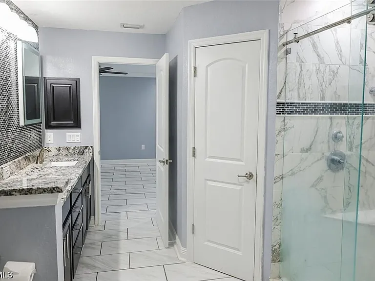 432 Willowbrook Dr — Photo 12