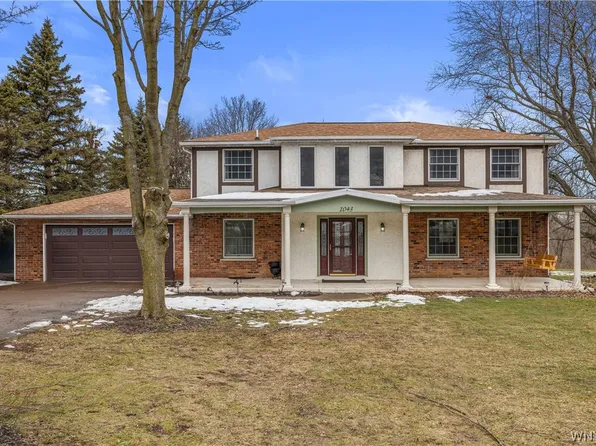 1043 Ridge Rd, Lewiston, NY 14092