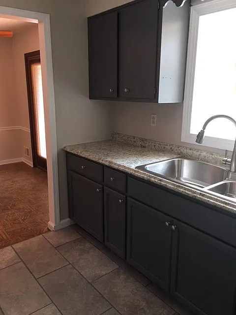 Evergreen S. 205 - 1 — Photo 2