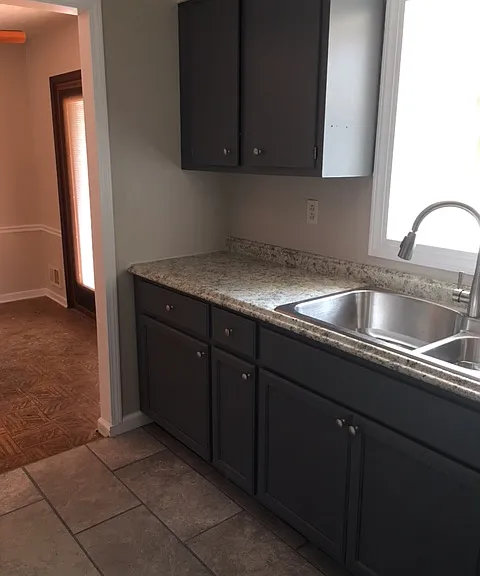 205 S Evergreen Rd — Photo 2