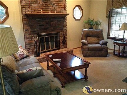 Family Room(Main Floor)