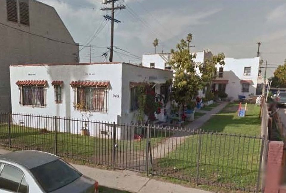 1st image of 949 W 82nd St
