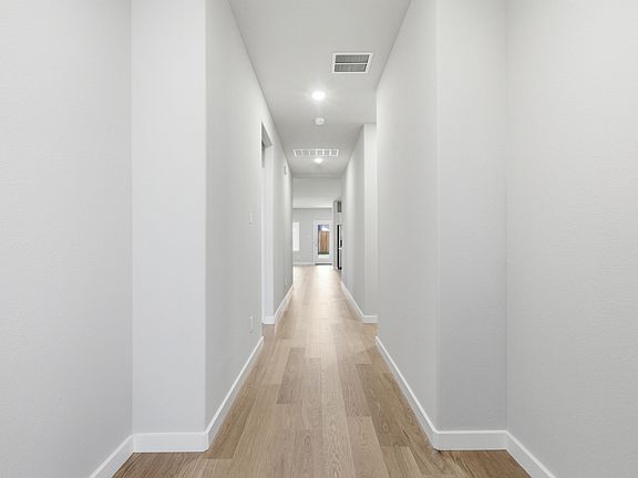 2nd image of 617 Marigold Hill Way