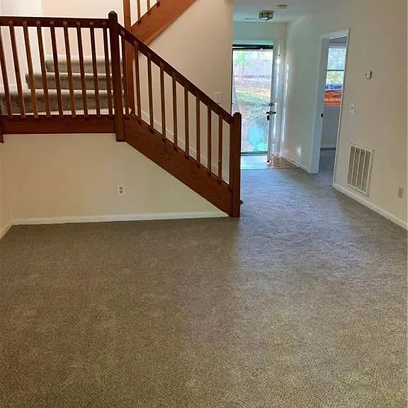 242 Lamplighter Cir — Photo 4